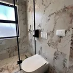 아파트 Matisse No26 - One Bedroom With Parking *