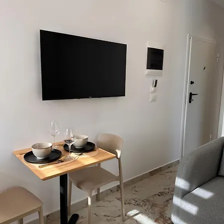 Daire Matisse No26 - One Bedroom With Parking