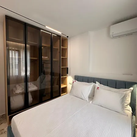 Matisse No26 - One Bedroom With Balcony Διαμέρισμα Τίρανα